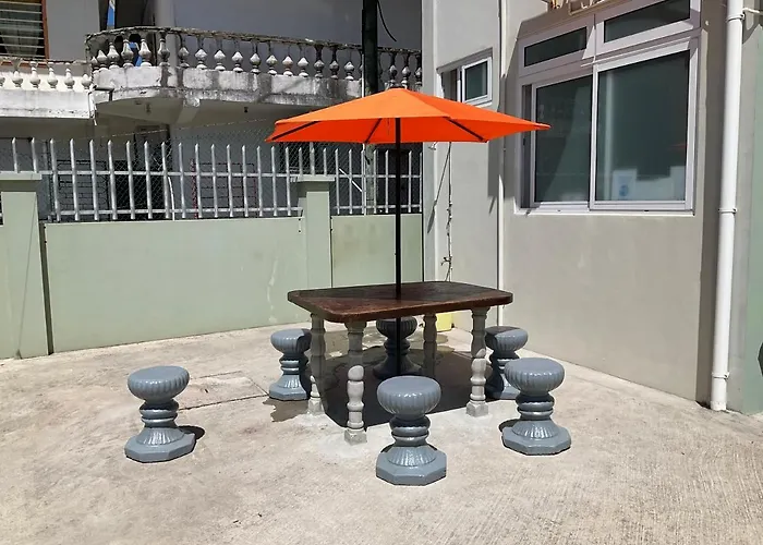 Royale Self Catering * Anse Royale