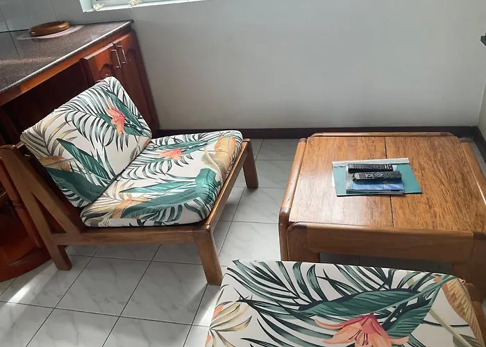 Royale Self Catering Anse Royale